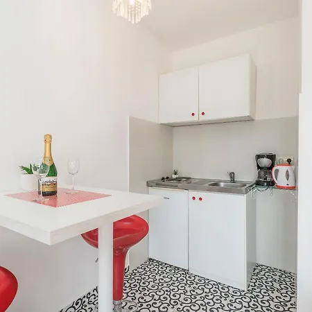 In Mit Grill Apartment